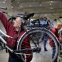 Bijzondere samenwerking: opleiding tot fietsenmaker bij sportcampus in Sittard is primeur voor Limburg