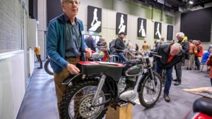 Historische crossmotoren op expositie in Meijel: ‘Juweeltjes, maar belabberd qua vering’
