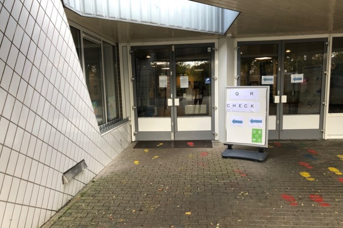 De eerste dag van de QR-controles: zo ging het er aan toe in de Limburgse sportaccommodaties