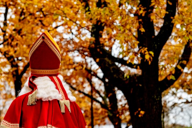 Burgemeester Heerlen verwelkomt Sinterklaas tijdens landelijke intocht