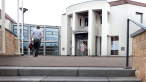 Verhuizing ambtenaren en uitstel besluit over gemeentehuis kosten Beekdaelen vier ton