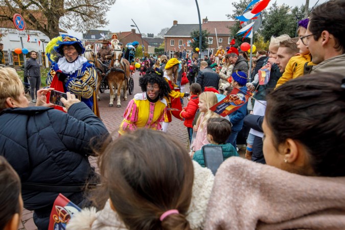 Trekken ze in Roermond naar de buren in Herten om toch een glimp van Sinterklaas op te vangen? 