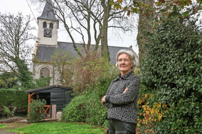 De nieuwe thriller van Loes den Hollander gaat over grenzen heen: ‘Mijn man wilde het niet lezen’