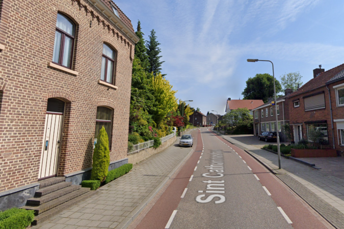 Catharinastraat Ulestraten ligt precies op een aardbreuk, met alle gevolgen van dien