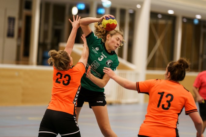 Tien jaar na de laatste derby wint Noav opnieuw van Vios: ‘Het verlies was al ingecalculeerd’