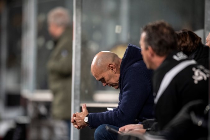 Streppel verwacht spektakelstuk op bezoek bij Jong Ajax