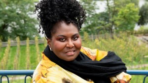 Mensenrechtenadvocaat uit Maastricht moest zelf haar geboorteland Ghana ontvluchten. Ze huilt uit en vecht door
