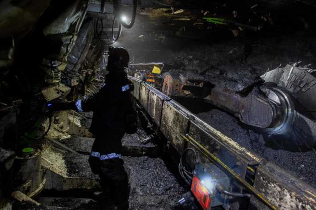 Brand in kolenmijn Rusland: 45 mijnwerkers als een rat in de val