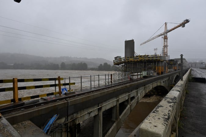 Iedereen tussen Luik en Maastricht ontsnapte aan watervloed: Belgen overwogen opblazen stuw