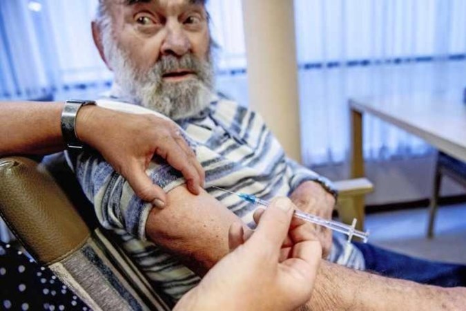 Boosterprikken: komen we eindelijk op stoom?