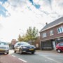 Geen prioriteit voor gevaarlijke rotonde in Beringe en vergeten weg in Helden; gemeente teleurgesteld