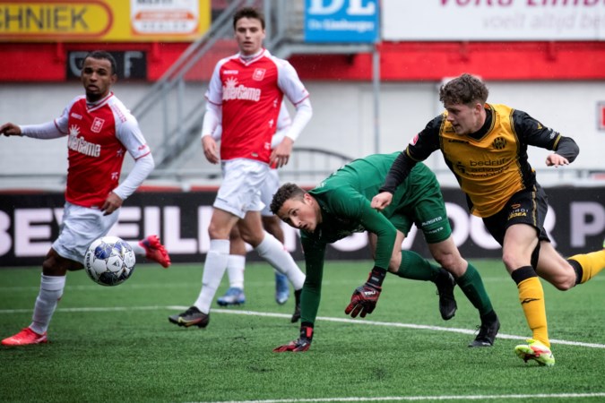 Roda-coach Jurgen Streppel ziet zijn spelers maar één keer scoren in restant van derby tegen MVV: ‘Als je te graag wil, dan lukt het niet’