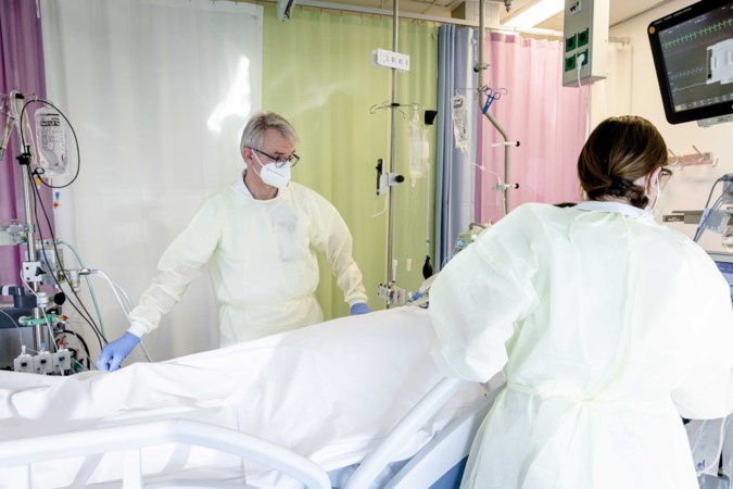 Groei aantal besmettingen in Limburg vlakt af, maar in ziekenhuizen is van stabilisatie nog geen sprake