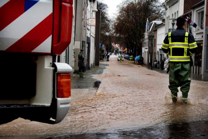 Van verhoogd trottoir tot keermuur: dit gaat Meerssen nog meer doen tegen overstroming bij extreem weer
