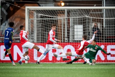 Mart Remans redt in blessuretijd punt voor MVV