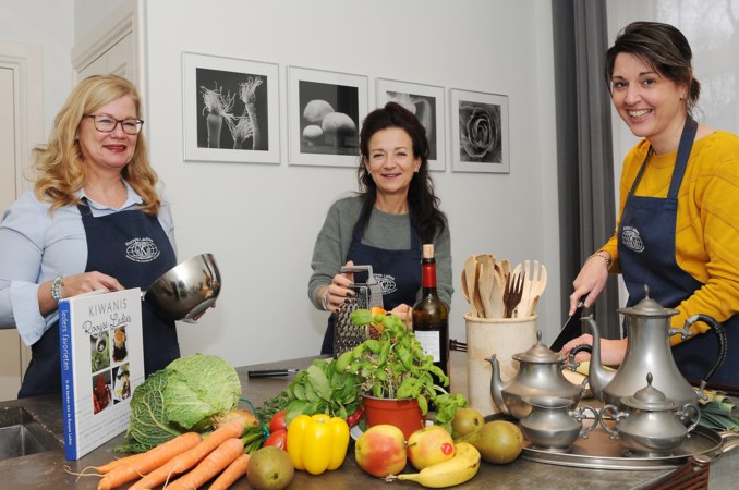 Rooyse Ladies op zoek naar de lekkerste Venrayse thuisrecepten voor nieuw kookboek