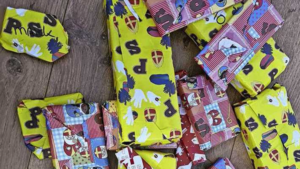 Oeps: Sint legt per ongeluk tas met twintig cadeaus bij verkeerde deur