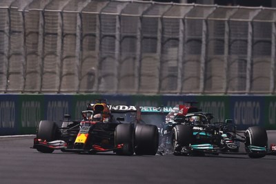 F1-wereld in rep en roer na nieuwe clash Max Verstappen en Lewis Hamilton: ’Vuile race met gevaarlijke acties’
