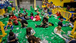 Groot tweedaags lego-evenement in Geleen gaat na twee afgelastingen door, corona of niet   
