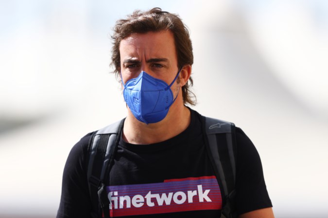 Fernando Alonso geniet van Verstappen: ‘Hij is de beste van ons allemaal’
