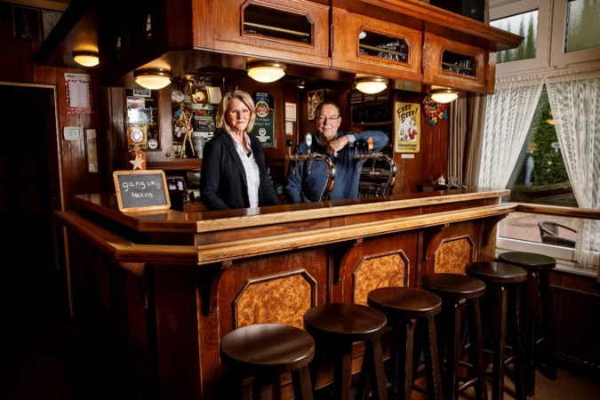 Klein drama in ’t Reutje: tranen om sluiting van geliefd dorpscafé na 110 jaar