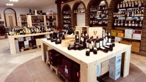 Restaurant De Lindeboom in Beek start tweede zaak in coronatijd: ‘Wijnwinkel is een verlengstuk van onze passie’