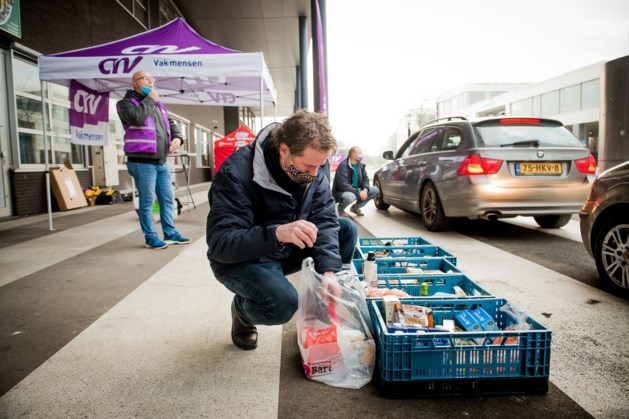 Metaalstaking in Limburg levert twintig kratten op voor de voedselbank
