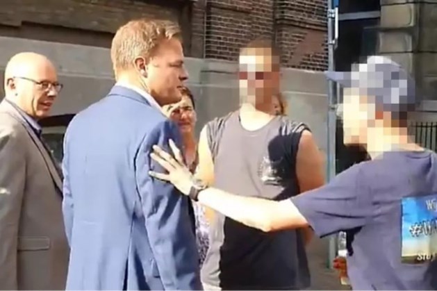Omtzigt-bedreiger Danny V. uit Heerlen verdacht van geweld tegen politie bij coronarellen in Barneveld