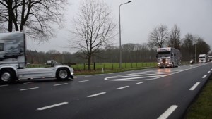 Video: Opvallende rouwstoet bewijst laatste eer aan overleden trucker Hans (52)  