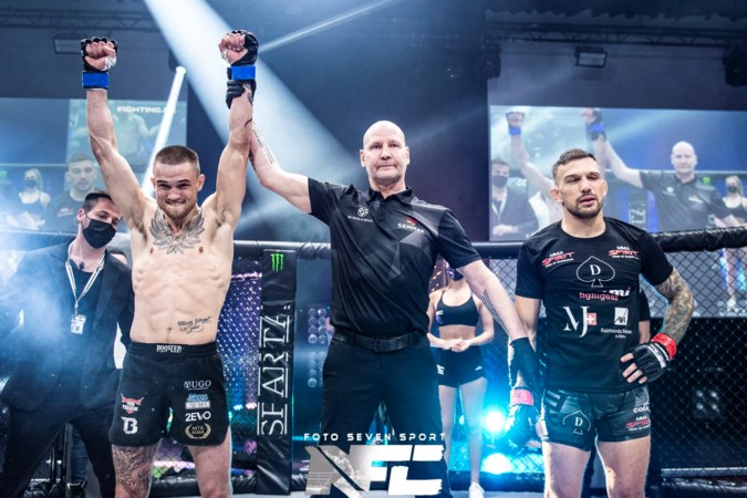MMA-vechter Jarno is weer een stapje dichter bij zijn grote doel: ‘Heb even zijn grote mond gesnoerd’