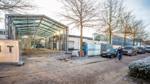 Hoogste punt van de nieuwe bierbrouwerij en foodhal in Venlo, maar geen pannenbier; opening voorzien in voorjaar 2022