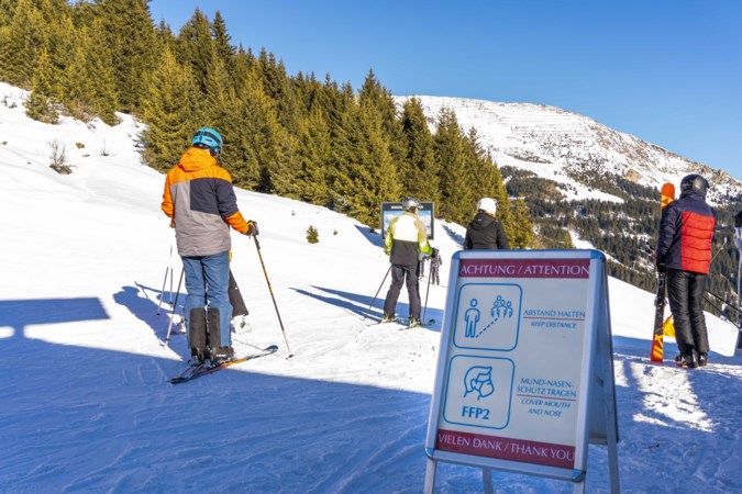 Grote groep Limburgse wintersporters halsoverkop naar Oostenrijk om quarantaine te ontlopen: ‘De groepsapp ontplofte’