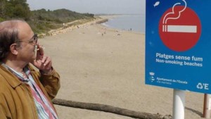 Spanje verbiedt roken op strand, overtreders riskeren boete van 2000 euro