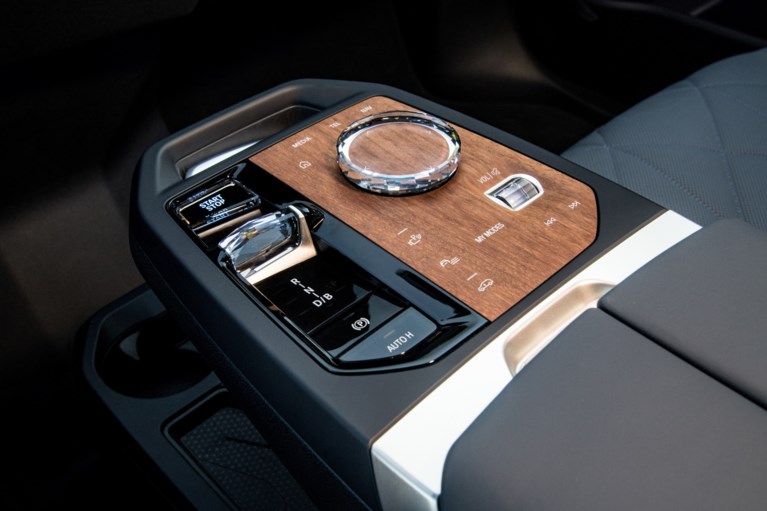 BMW iX: spiegeltje, spiegeltje, aan de wand…