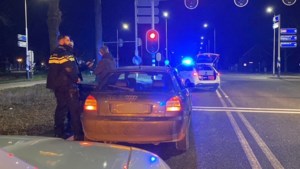 Politie rijdt dronken bestuurder in Venlo klem na tip van achtervolgende automobilist 