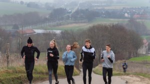 Weer lopen honderden scholieren in Limburg om fit te blijven