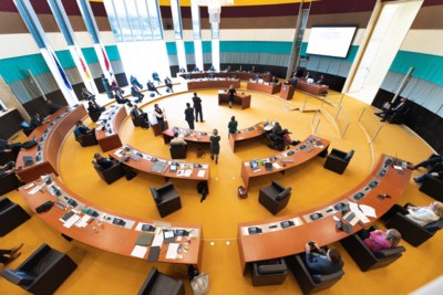 Opinie: Functie van gouverneur is ondemocratisch en overbodig