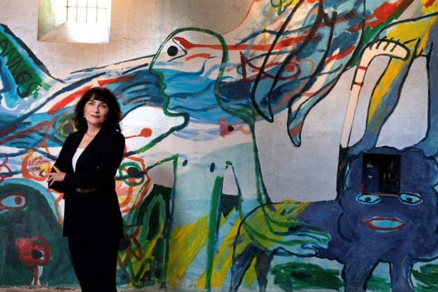 ‘De Camino’ van Anya Niewierra nu ook door lezers gekozen al... - De