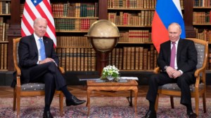 Poetin en Biden waarschuwen elkaar in gesprek van vijftig minuten
