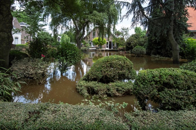 Tuinen zijn nieuwe bron van zorg na hoogwater: bewoners piekeren over vervuiling met slib 