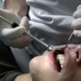OM onderzoekt gedrag tandarts Landgraaf, die coronavaccinaties  vergelijkt met de Holocaust   