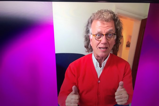 Britse André Rieu-fan (en heavy metal-liefhebber) steelt de show bij Voice of Holland