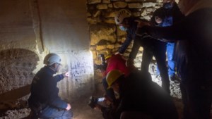 Middeleeuwse inkerving in mergelgroeve, ontdekker uit Maastricht is gevierde man 