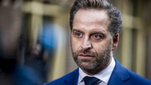 Minister De Jonge: Ajax aangesproken op overtreden coronaregels