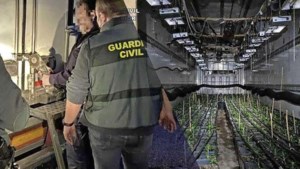 ‘Nederlands stel (62 en 50) opgepakt in Spanje na vondst drugsboerderij’