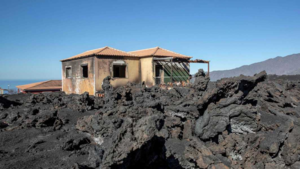 Evacués La Palma naar huis, maar overal as: ’Schoonmaak gaat zeker half jaar duren’