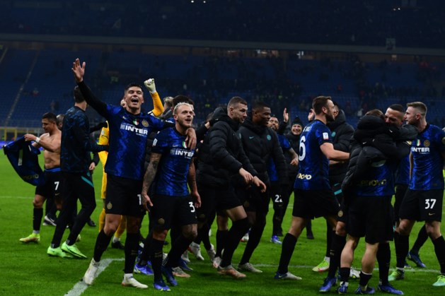 De Vrij en Dumfries winnen Italiaanse Supercup met Inter 