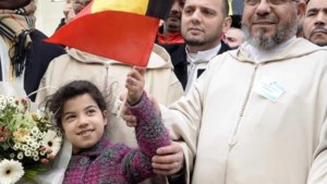 België zet imam grootste moskee land uit om veiligheidsredenen