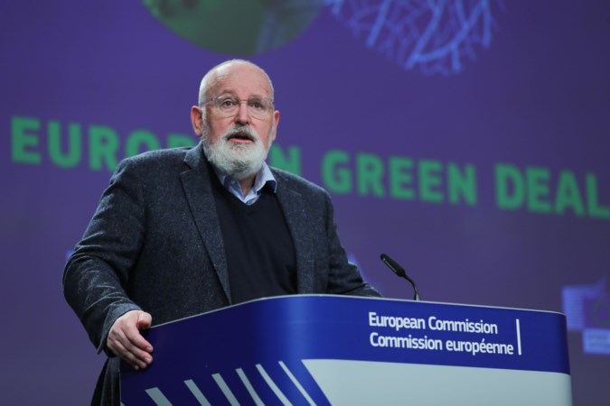 Commentaar: Het is potsierlijk om te stellen dat het ‘einde van de onafhankelijke wetenschap’ in zicht is nu Timmermans een eredoctoraat krijgt