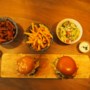 Culinaire burgers bij Burgerlijk in Maastricht: ‘Friet met hamburger, maar dan goeie’
